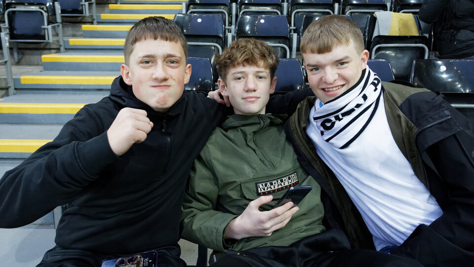 Blackburn (h) fans 21-22