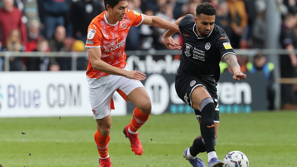 Blackpool (a) gallery 21-22