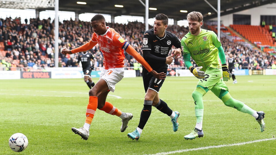 Blackpool (a) gallery 21-22