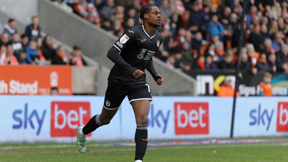 Blackpool (a) gallery 21-22