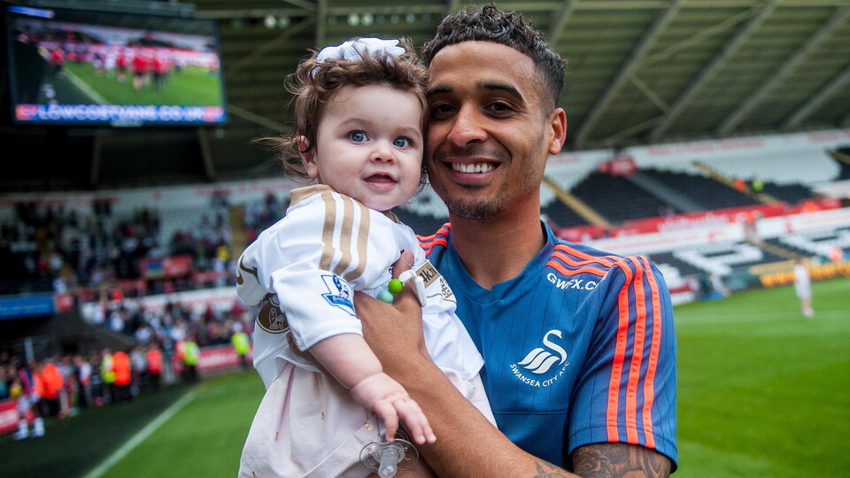 Kyle Naughton Gallery 