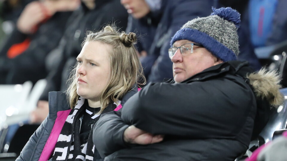 Fulham (h) fans 21-22