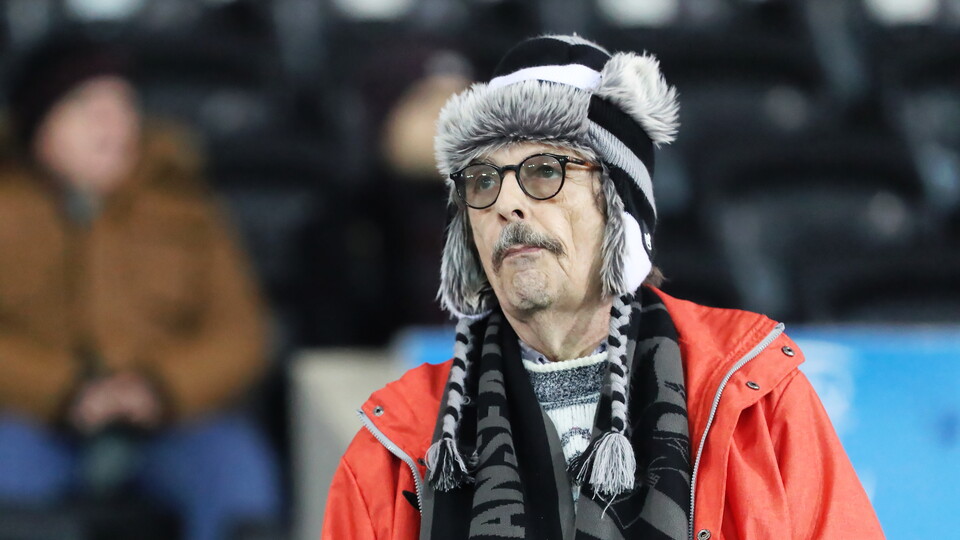 Fulham (h) fans 21-22