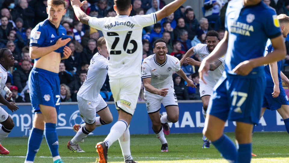 Cardiff City (a) gallery 21-22