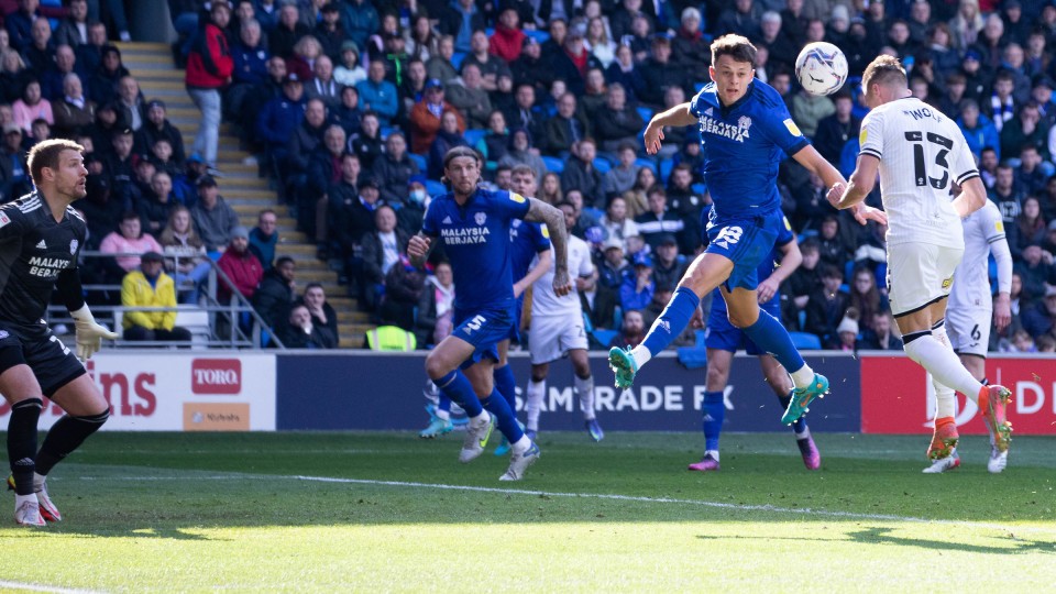 Cardiff City (a) gallery 21-22