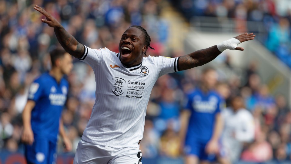 Cardiff City (a) gallery 21-22