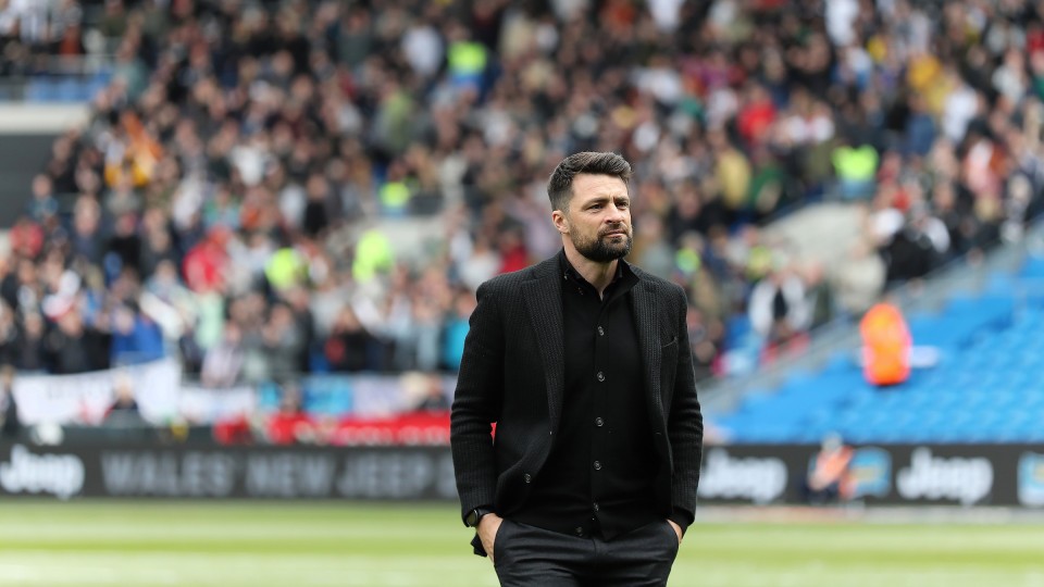 Cardiff City (a) gallery 21-22