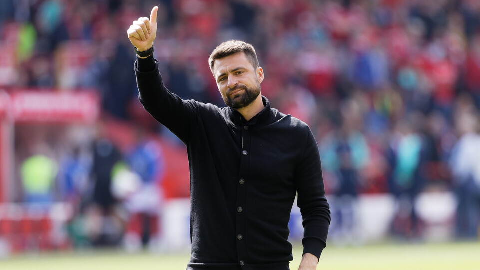 Notts Forest (a) gallery 21-22