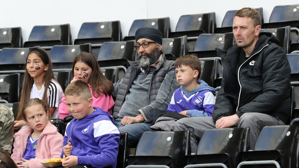 Barnsley (h) fan gallery 21-22