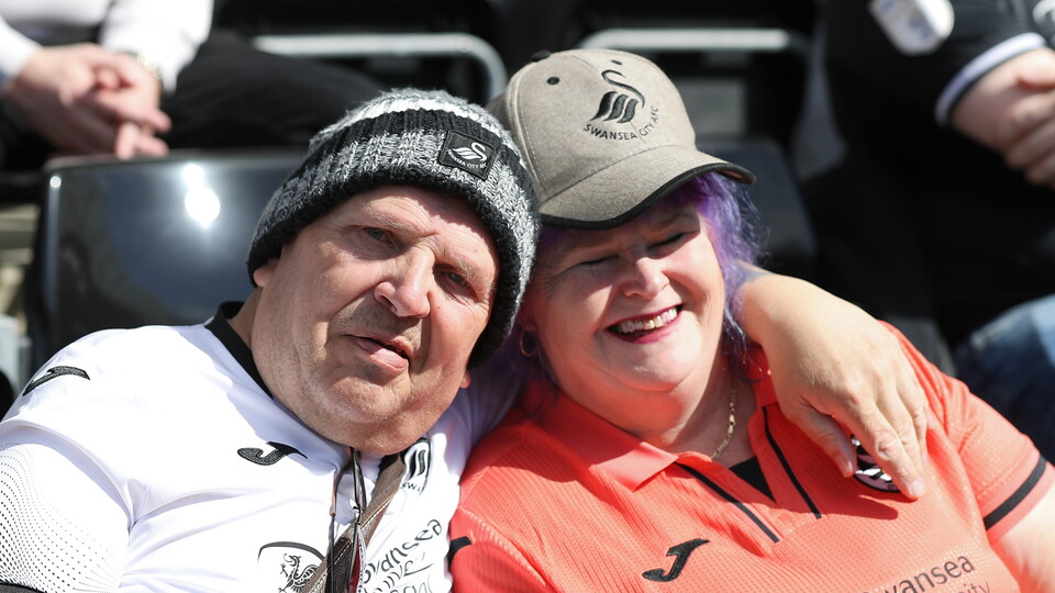 Barnsley (h) fan gallery 21-22