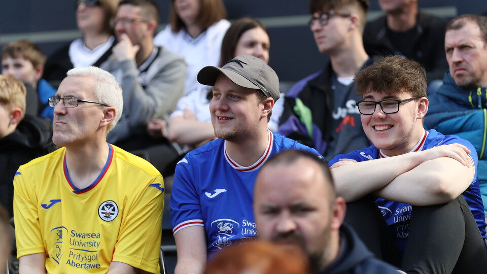 Barnsley (h) fan gallery 21-22