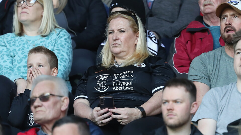 Barnsley (h) fan gallery 21-22