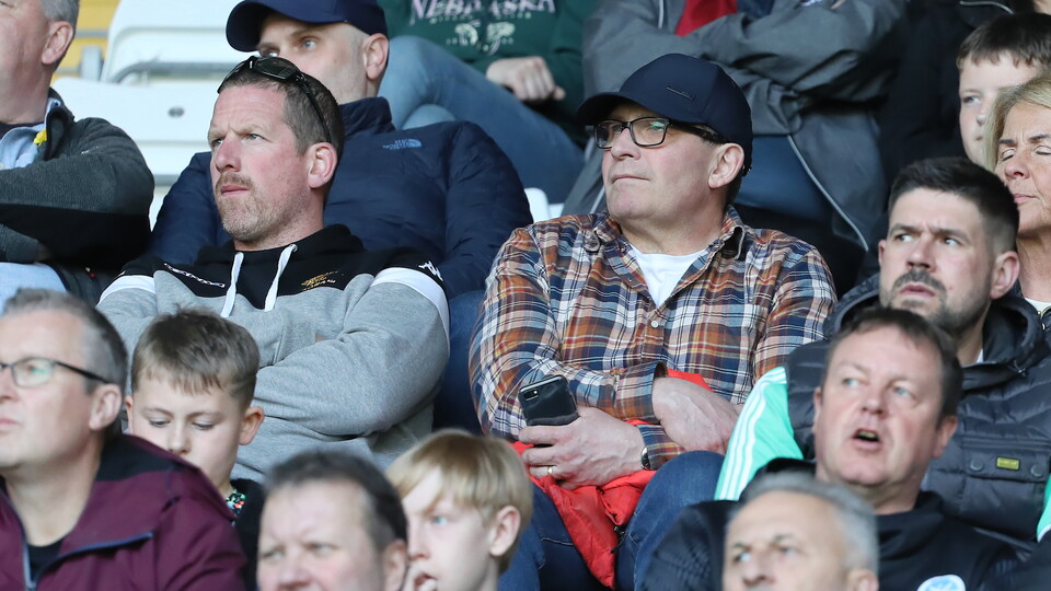 Barnsley (h) fan gallery 21-22