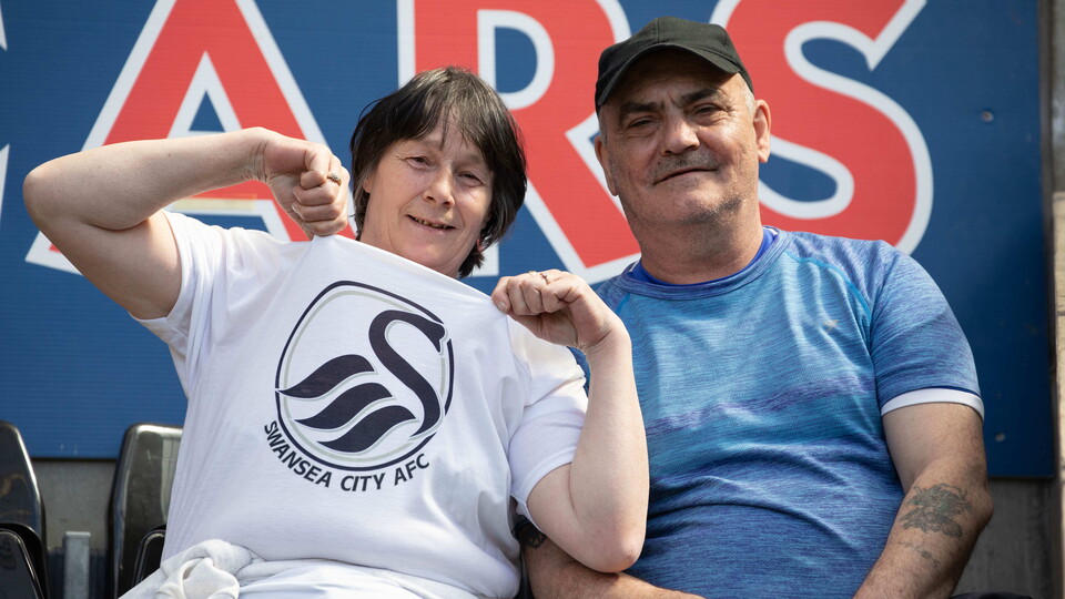 Barnsley (h) fan gallery 21-22