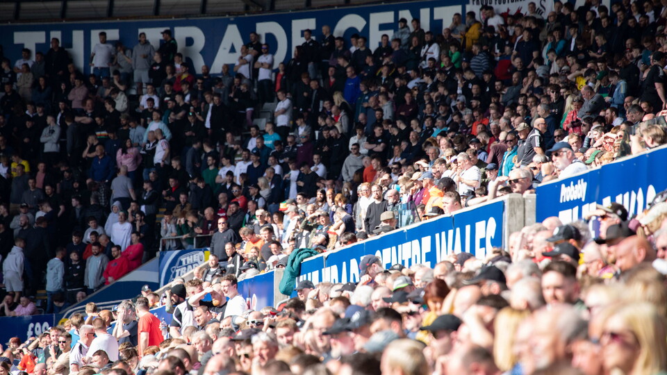 Barnsley (h) fan gallery 21-22