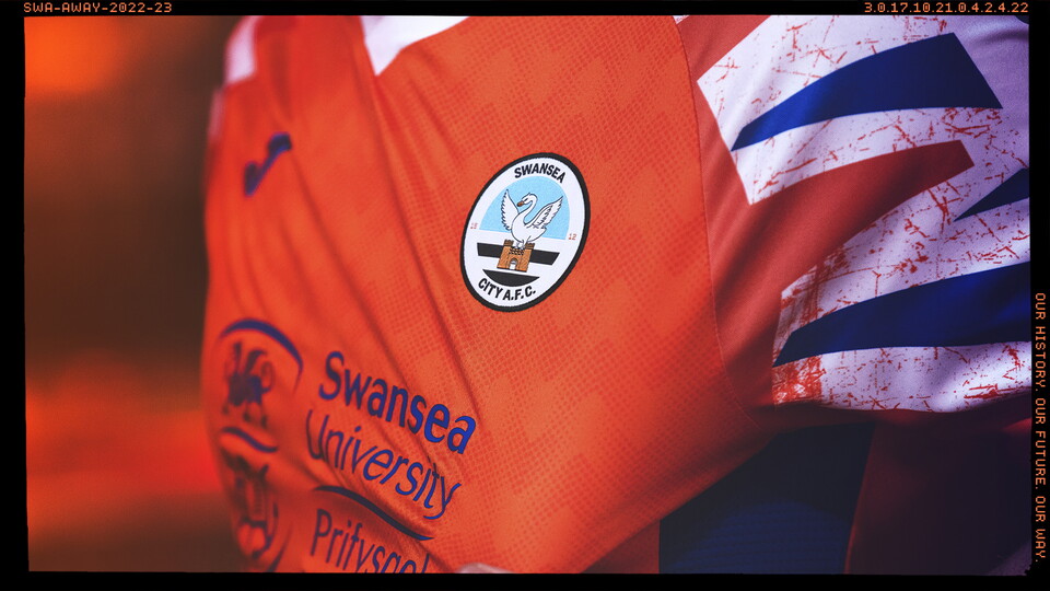 Gallery away kit - 6
