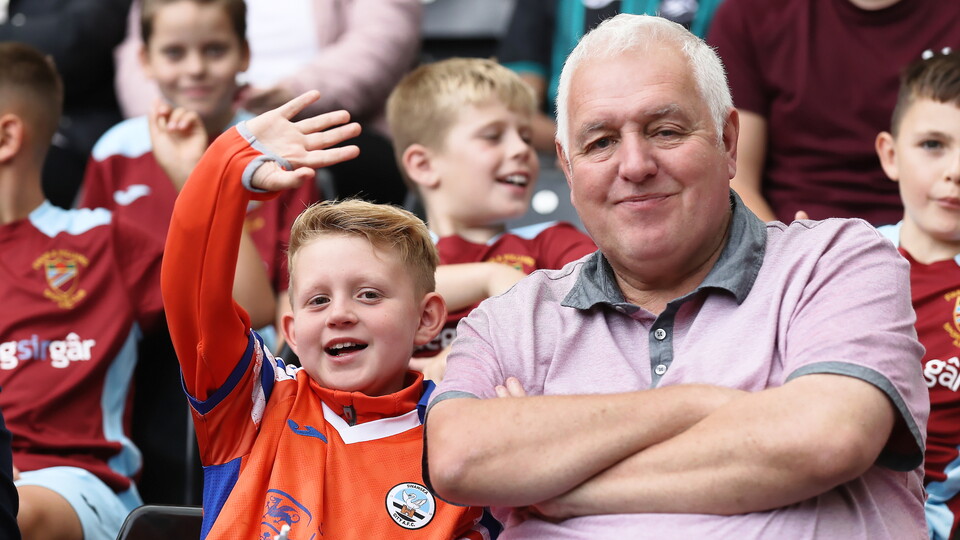 Fan Gallery - Luton Town