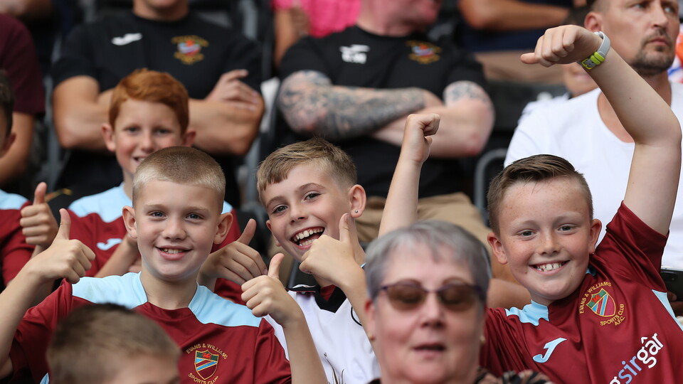 Fan Gallery - Luton Town