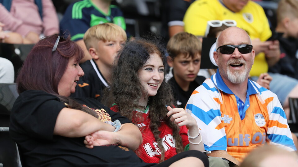 Fan Gallery - Luton Town