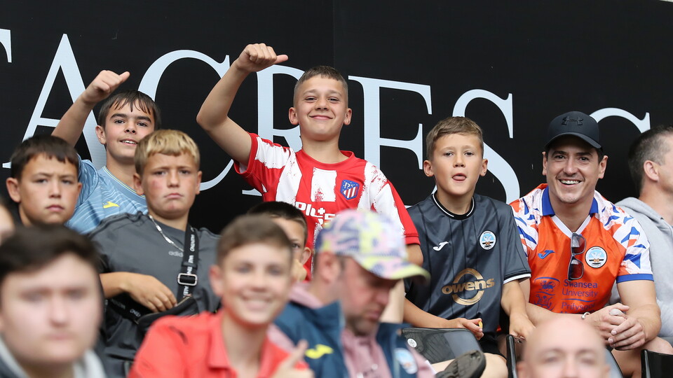 Fan Gallery - Luton Town