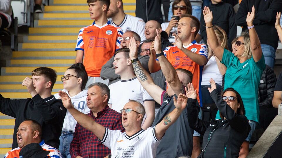 Fan Gallery - Luton Town