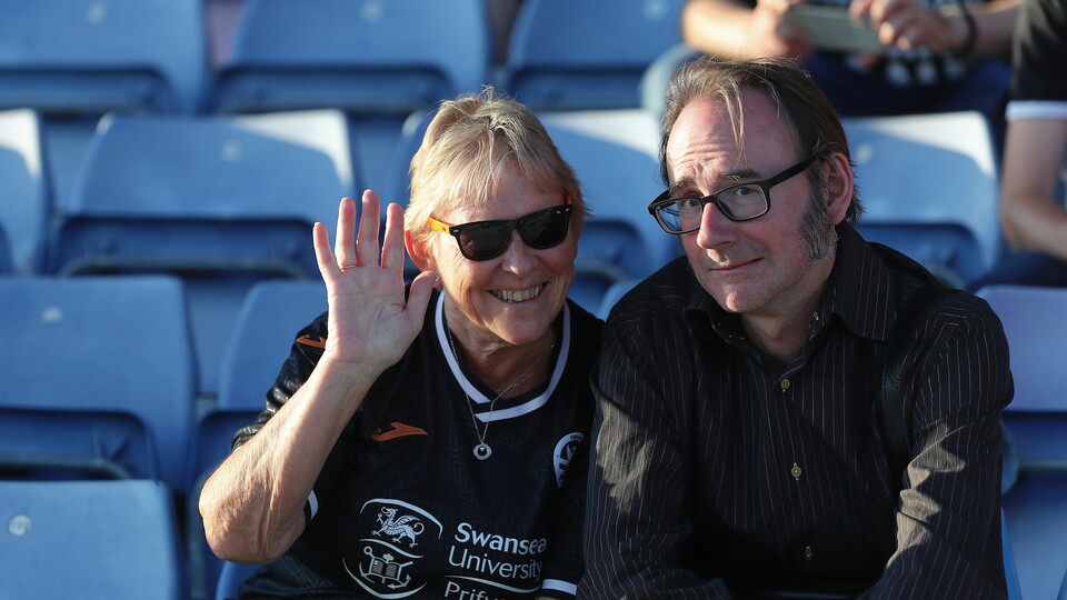 Fan Gallery - Oxford United