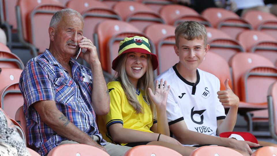 Fan gallery | Blackpool v Swansea City