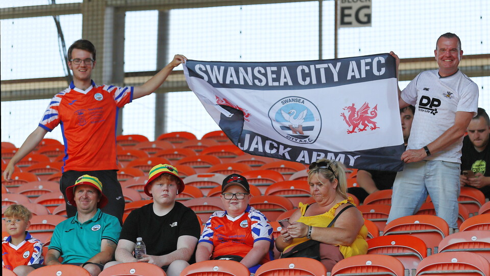 Fan gallery | Blackpool v Swansea City