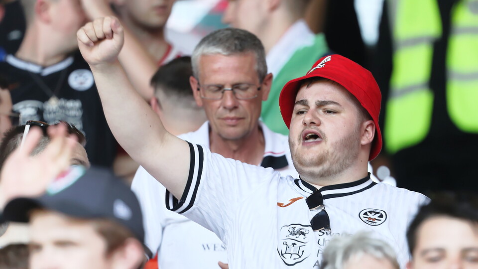 Fan gallery | Blackpool v Swansea City