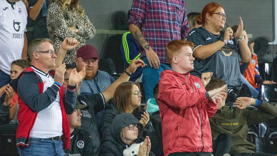 Fans 7