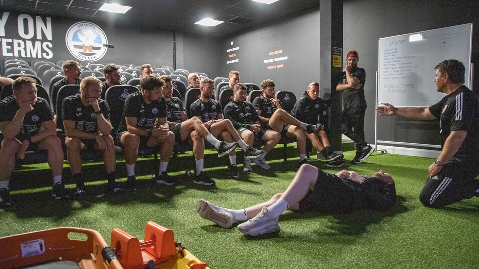 Swans staff take part in CPR training