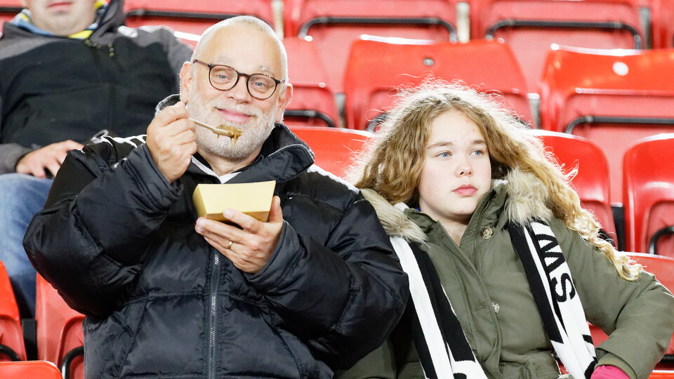 Fan gallery | Watford v Swansea City