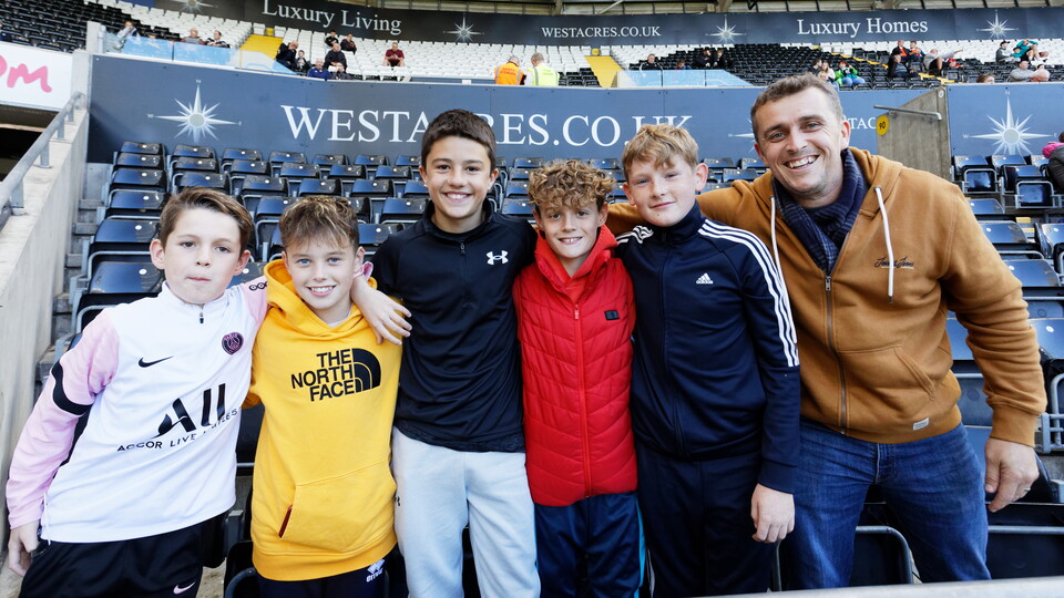 Fan gallery | Swansea City v Sunderland