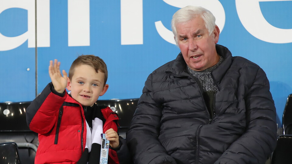 Fan Gallery - Reading (H)