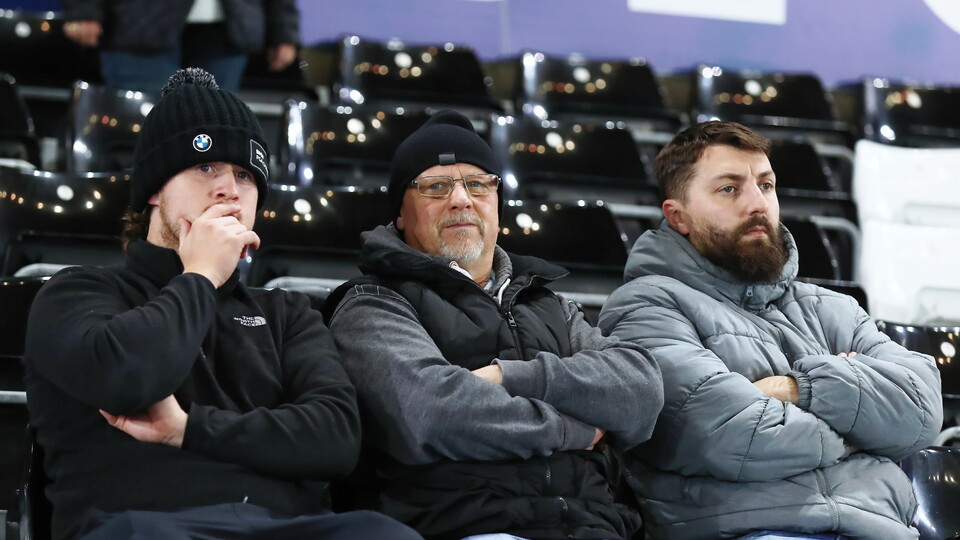 Fan Gallery - Reading (H)