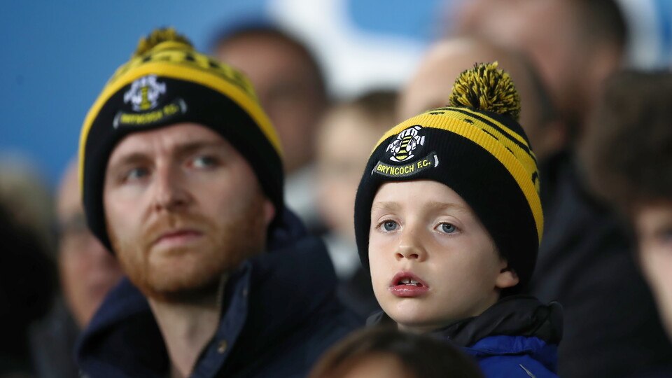Fan Gallery - Reading (H)