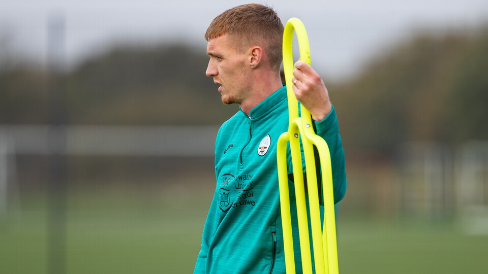 Gallery - Training before Cardiff City