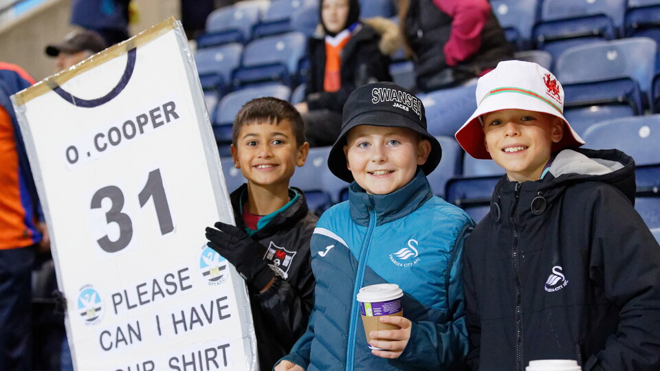 Fan Gallery - PNE (a)