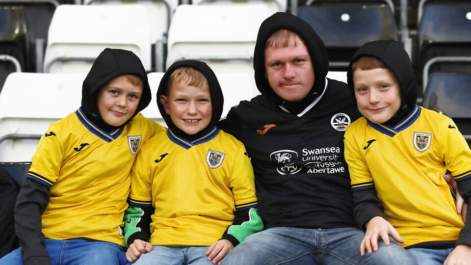 Fan gallery | Swansea City v Wigan Athletic