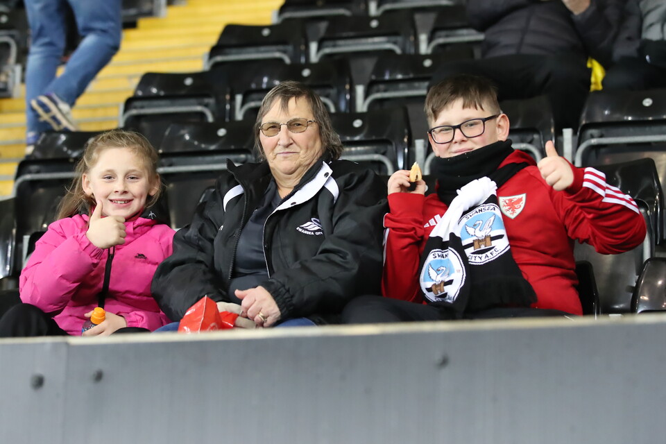 Fan Gallery - Watford (H)