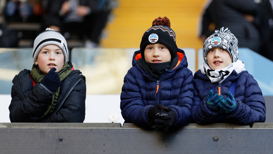 Fan Gallery Swans v Norwich City
