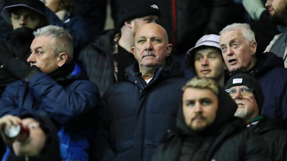 Fan Gallery - Reading (A)
