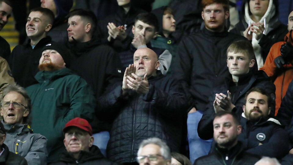 Fan Gallery - Reading (A)