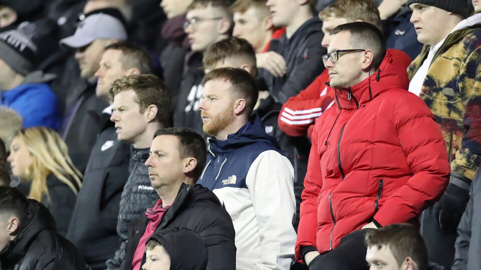 Fan Gallery - Reading (A)
