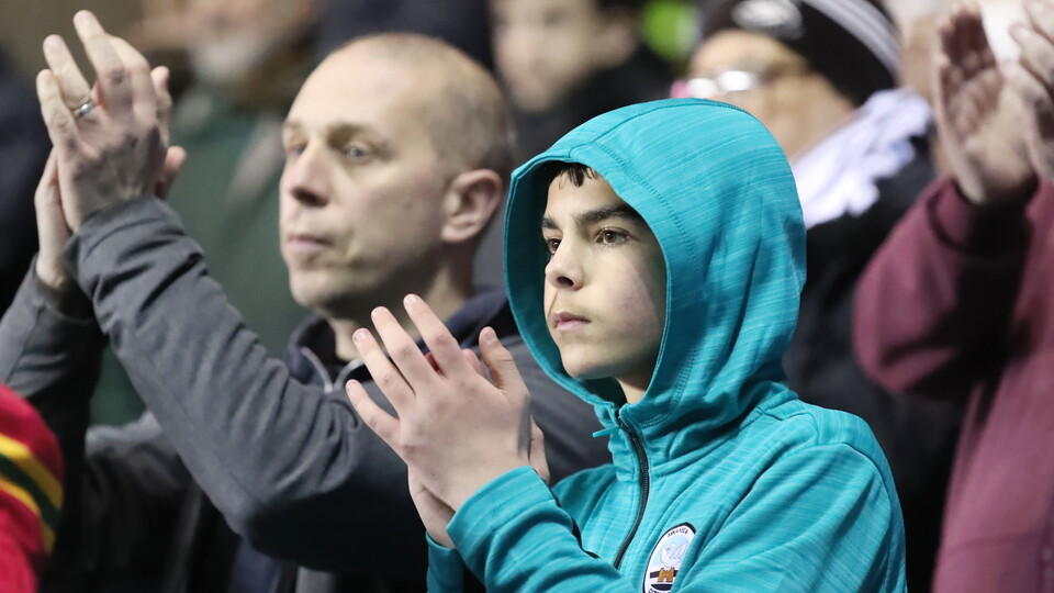 Fan Gallery - Reading (A)