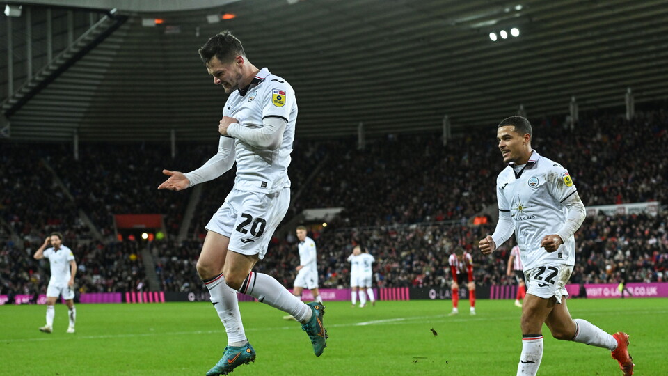 Sunderland (a) gallery 22-23