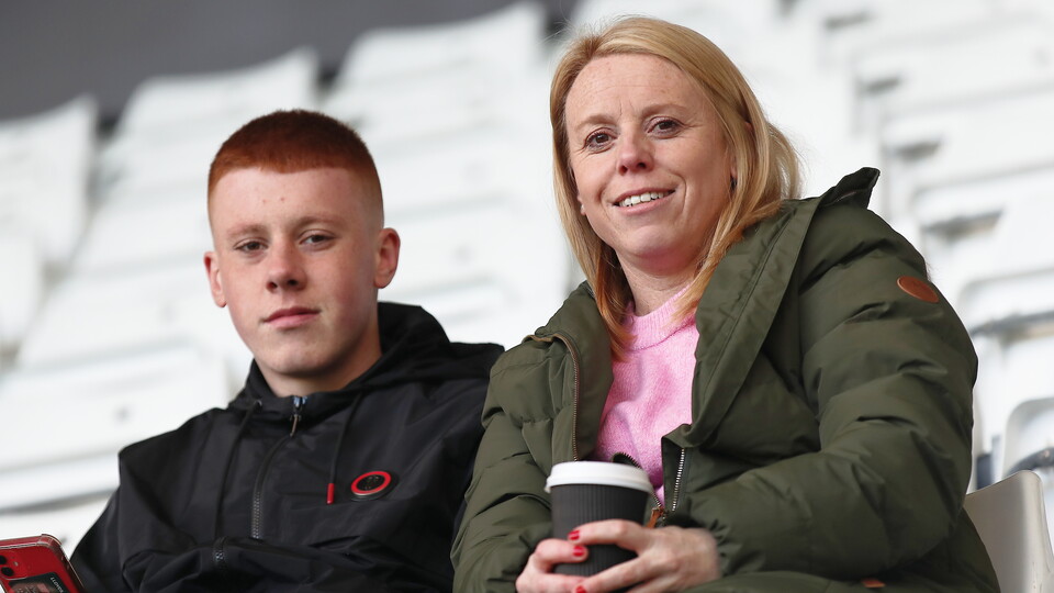 Fans 9