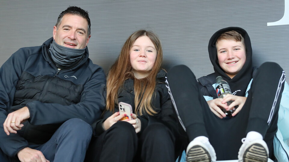 Fans 16