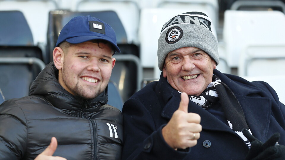 Fans 23