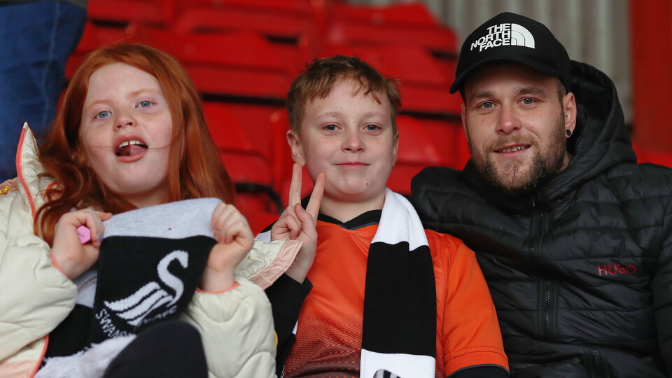 Fan Gallery - Bristol City (FA Cup)